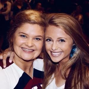 Meet your Posher, Isabella